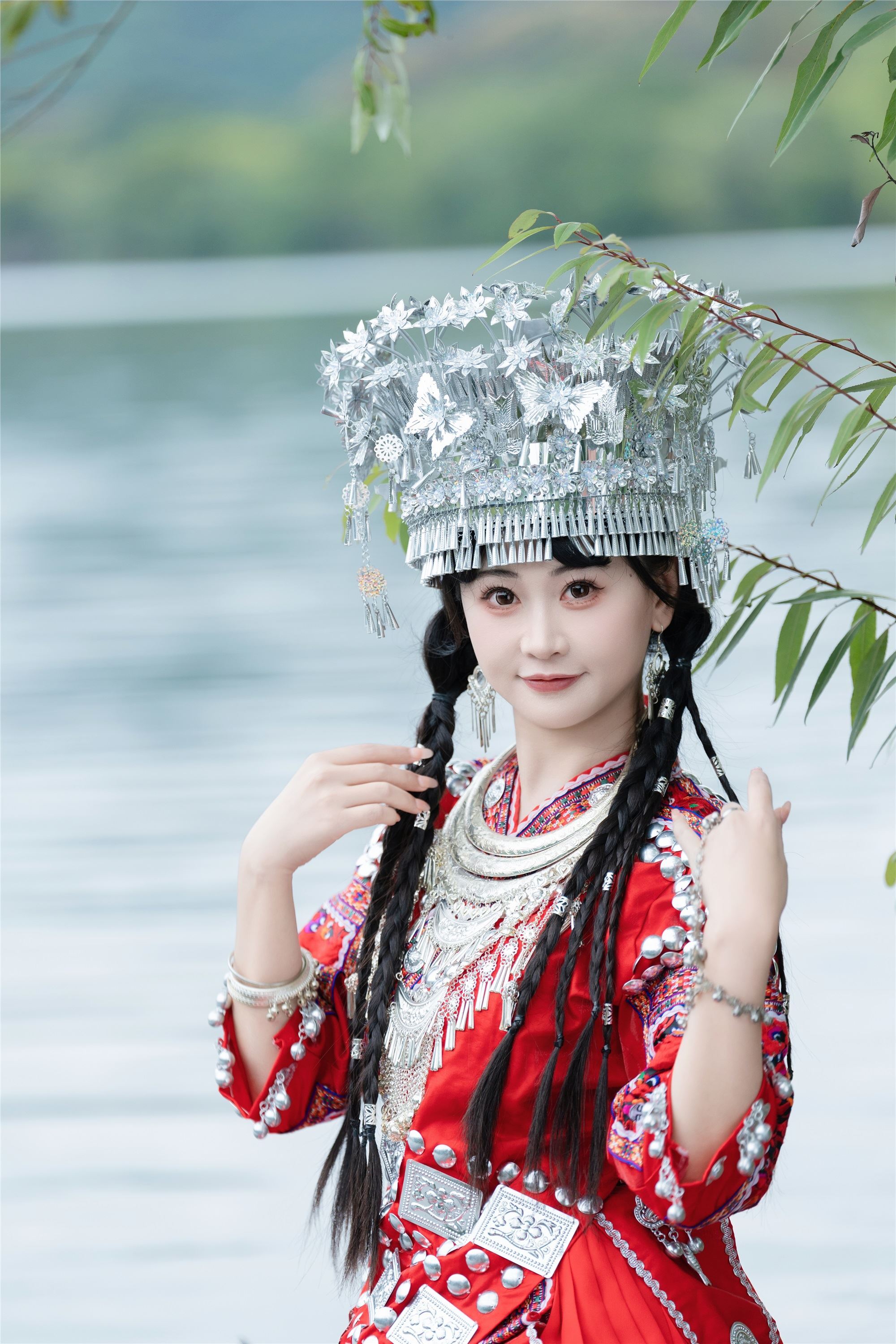 YITUYU艺图语 2025.01.20 可爱的苗疆少女 湫一只岁岁